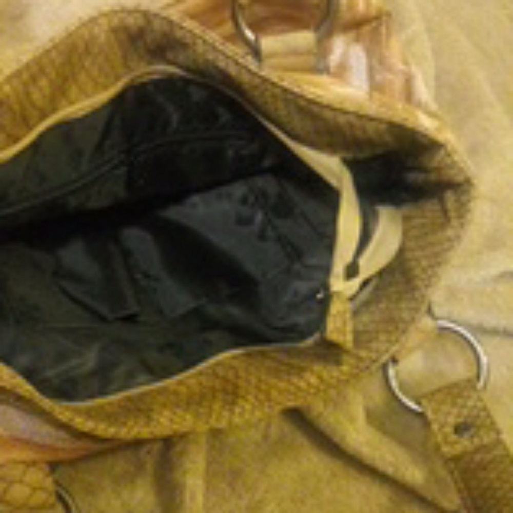 Handbag - Picture 3 of 4